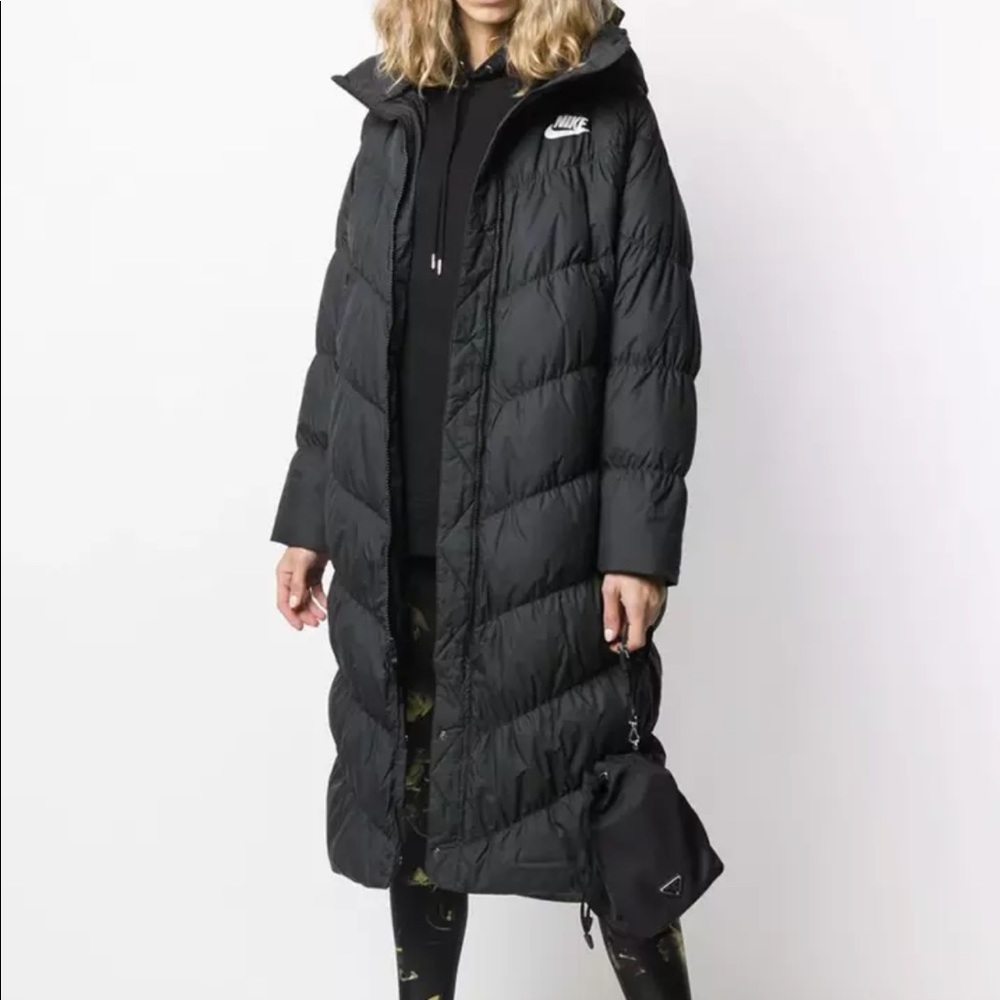 (Almost) NWT Nike long hooded down puffer size S